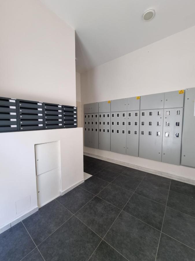 Fantastic New Centre Apartment Ποντγορίτσα Εξωτερικό φωτογραφία