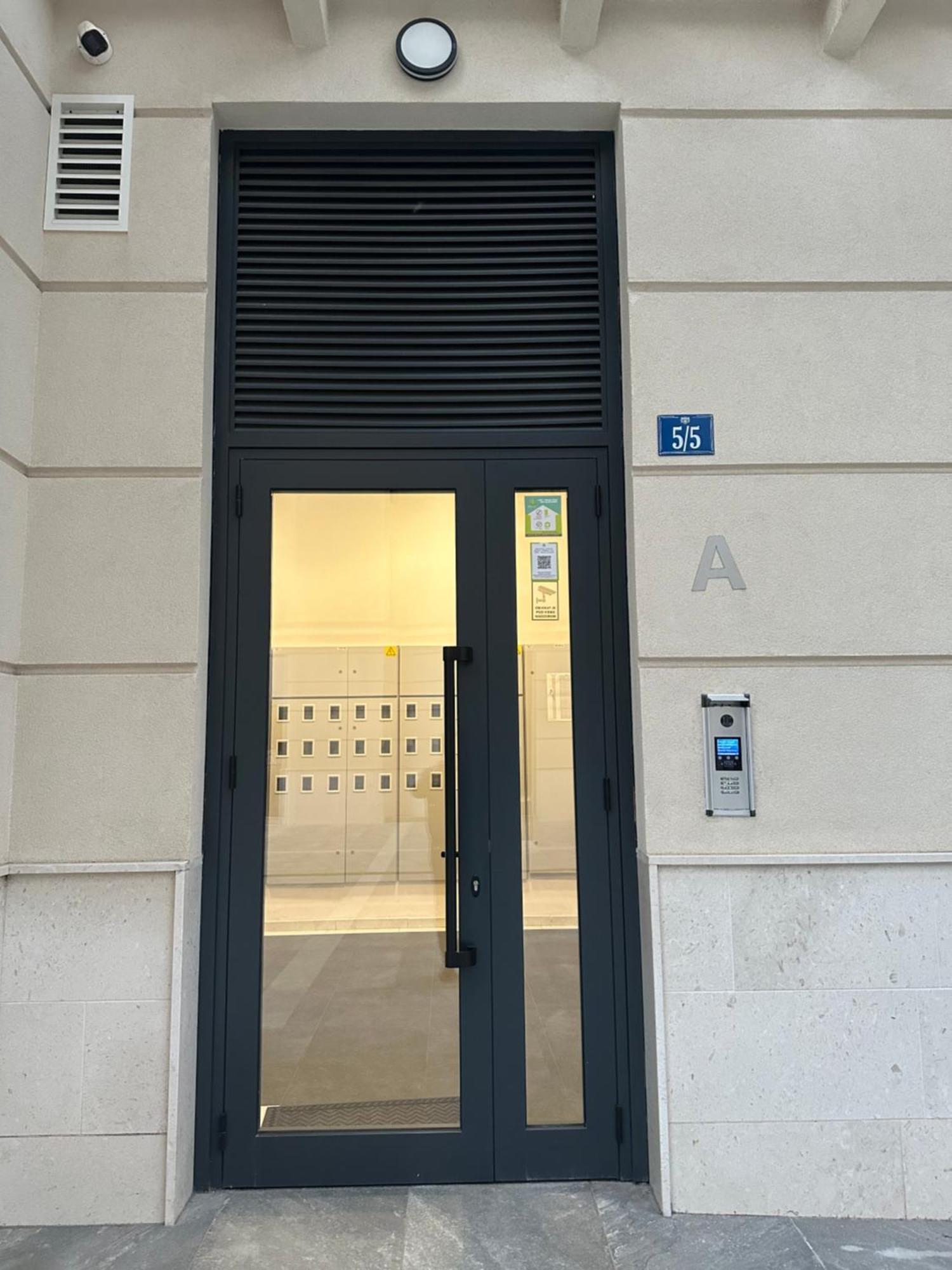 Fantastic New Centre Apartment Ποντγορίτσα Εξωτερικό φωτογραφία